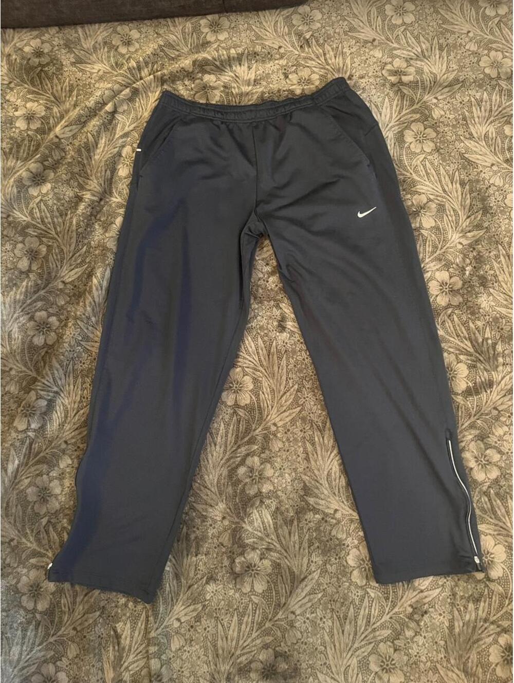 Nike Men's Navy and Grey Joggers-tracksuit